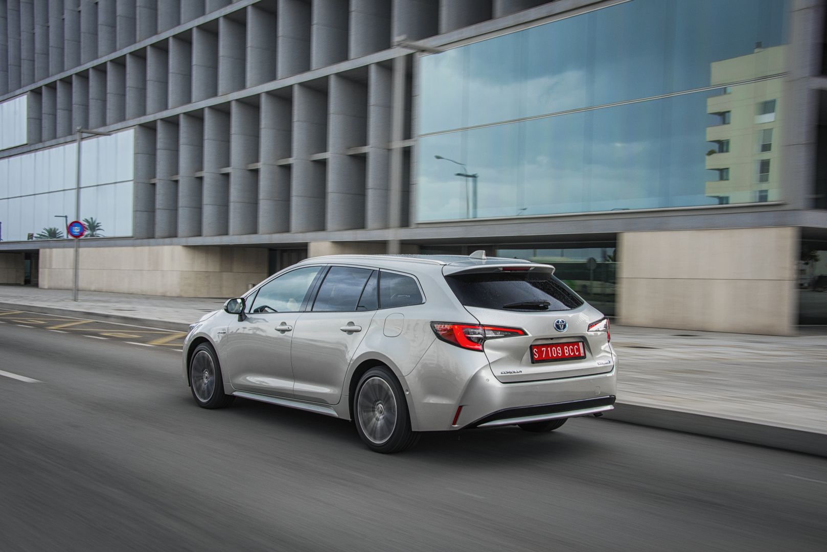 Toyota Corolla Touring photo 21