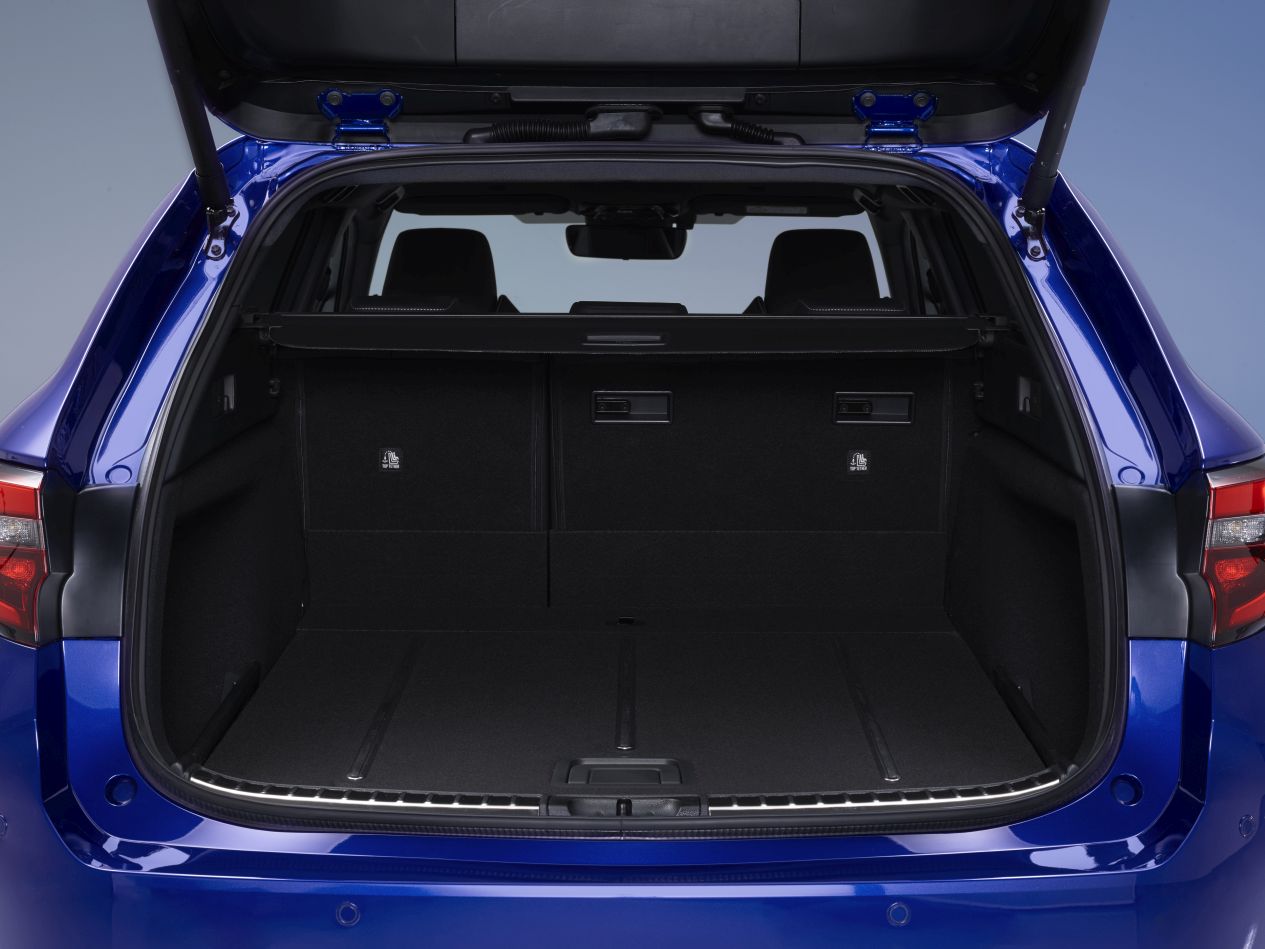 Toyota Corolla Touring photo 16