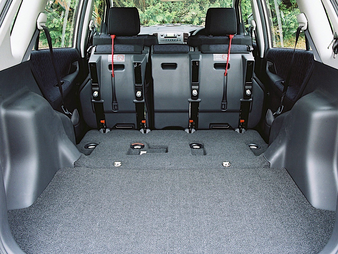 Toyota Corolla Verso photo 33