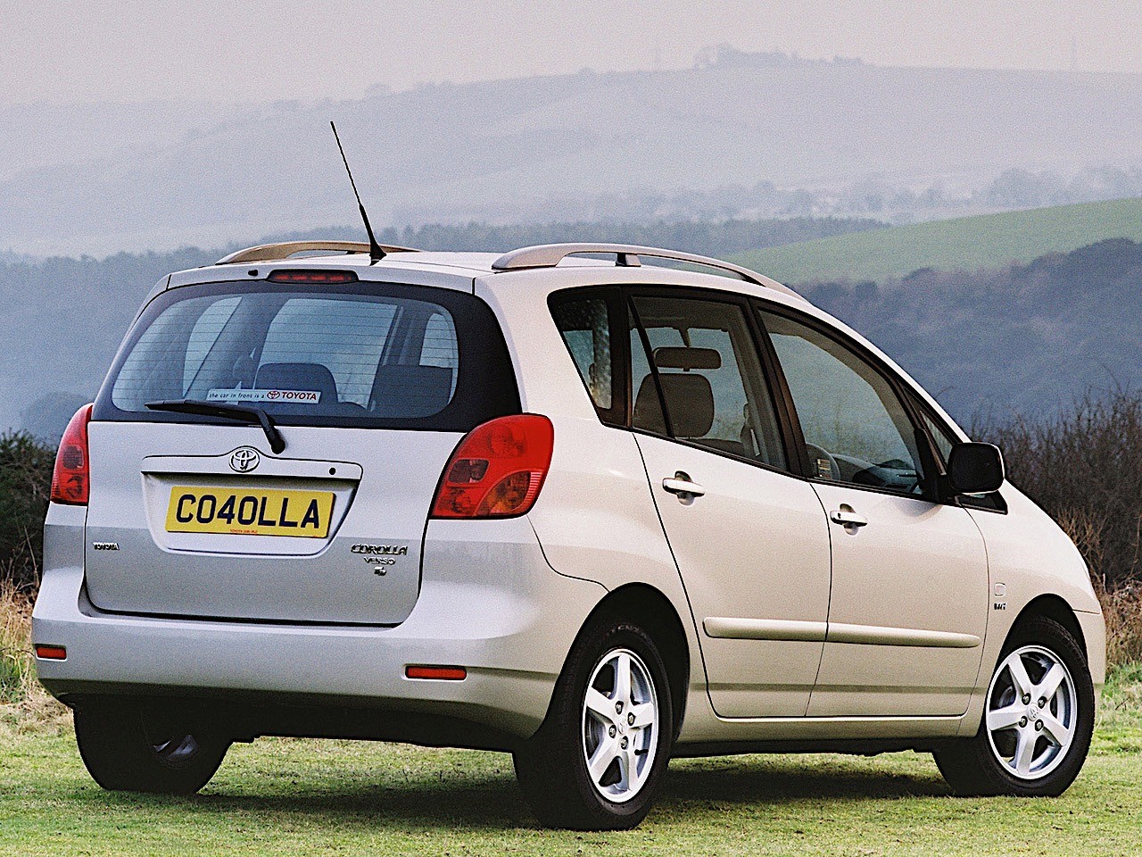 Toyota Corolla Verso photo 11