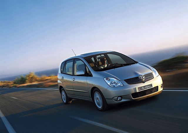 Toyota Corolla Verso photo 14