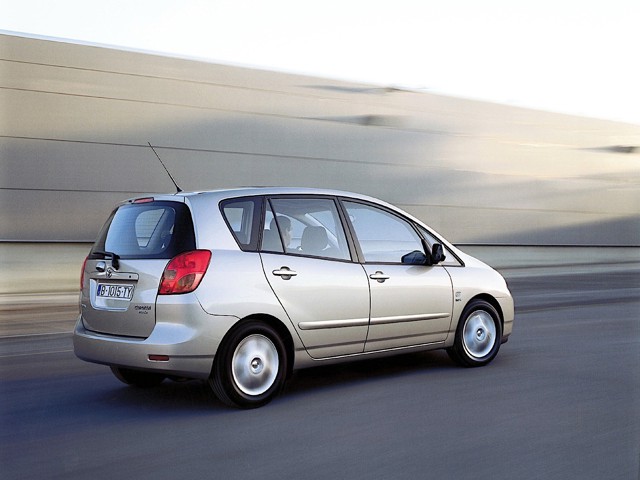 Toyota Corolla Verso photo 16