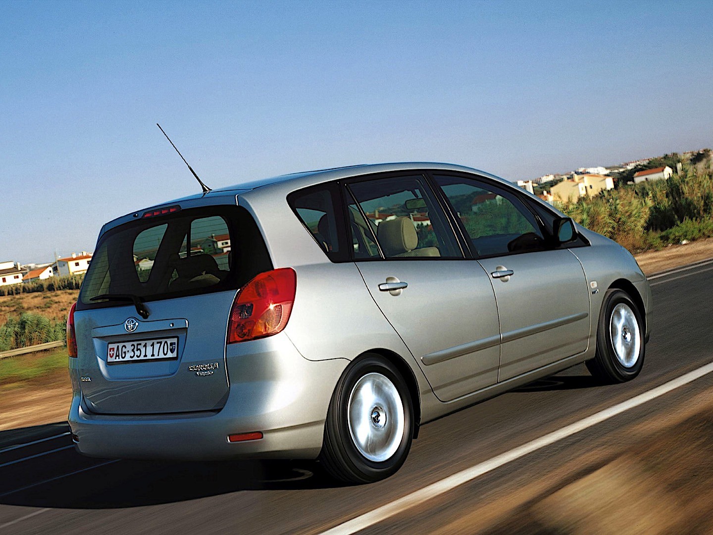 Toyota Corolla Verso photo 22