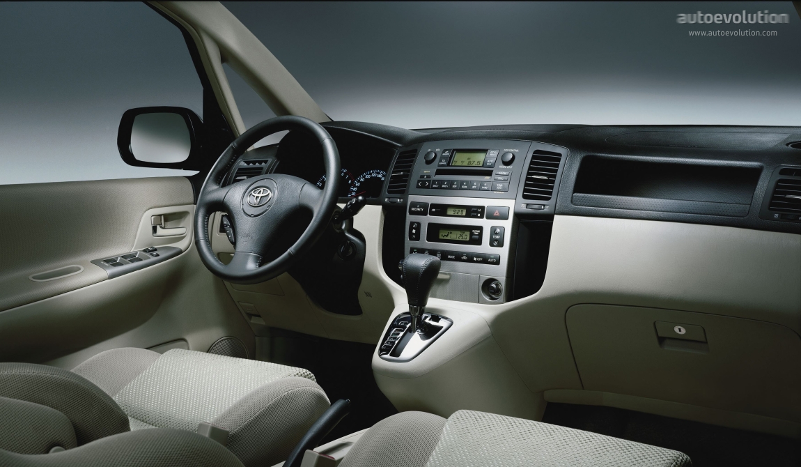 Toyota Corolla Verso photo 29