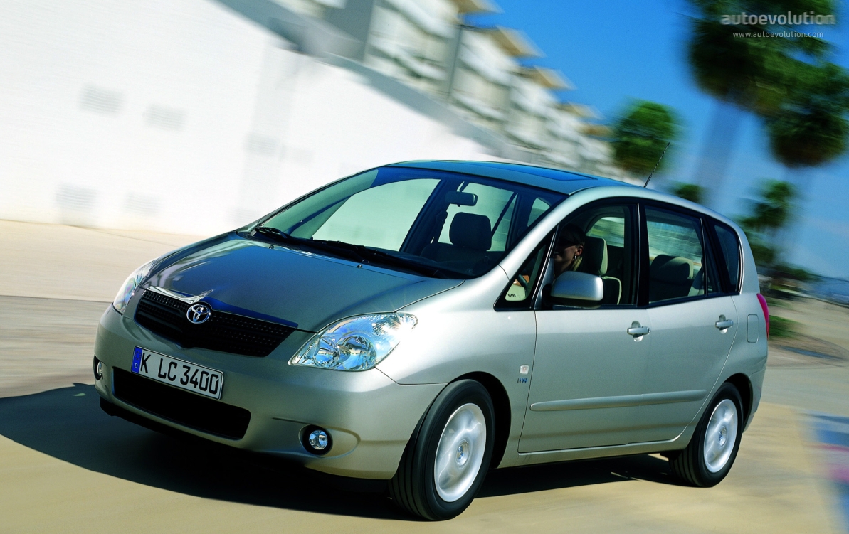 Toyota Corolla Verso photo 3