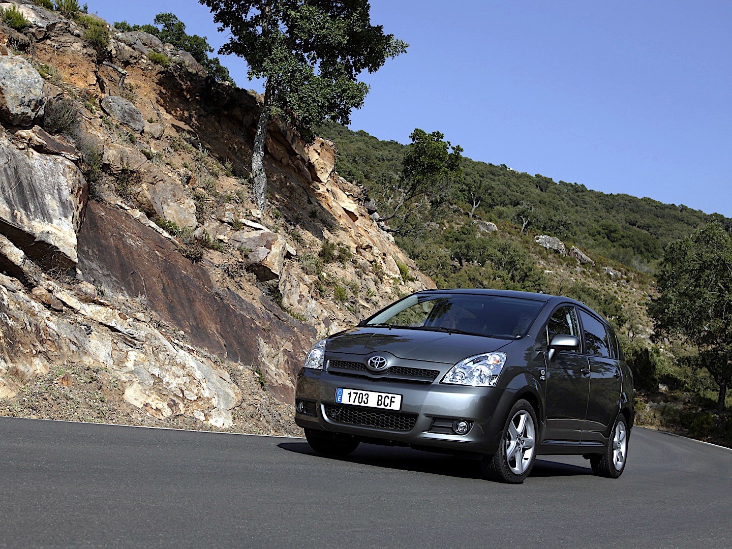 Toyota Corolla Verso photo 9