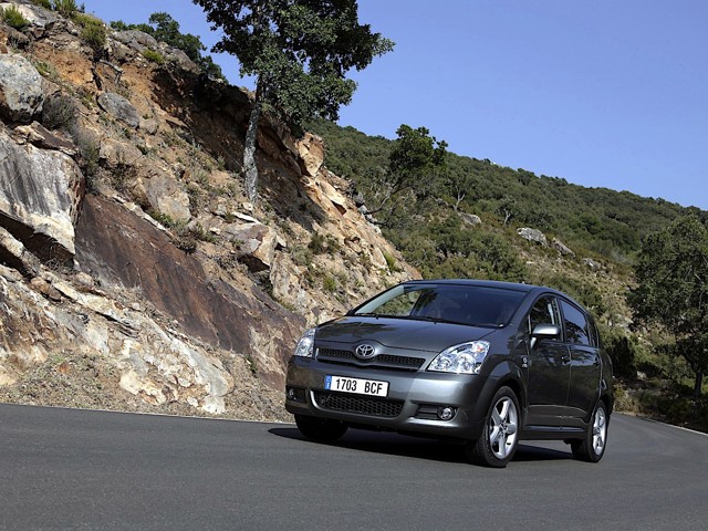 Toyota Corolla Verso foto 9