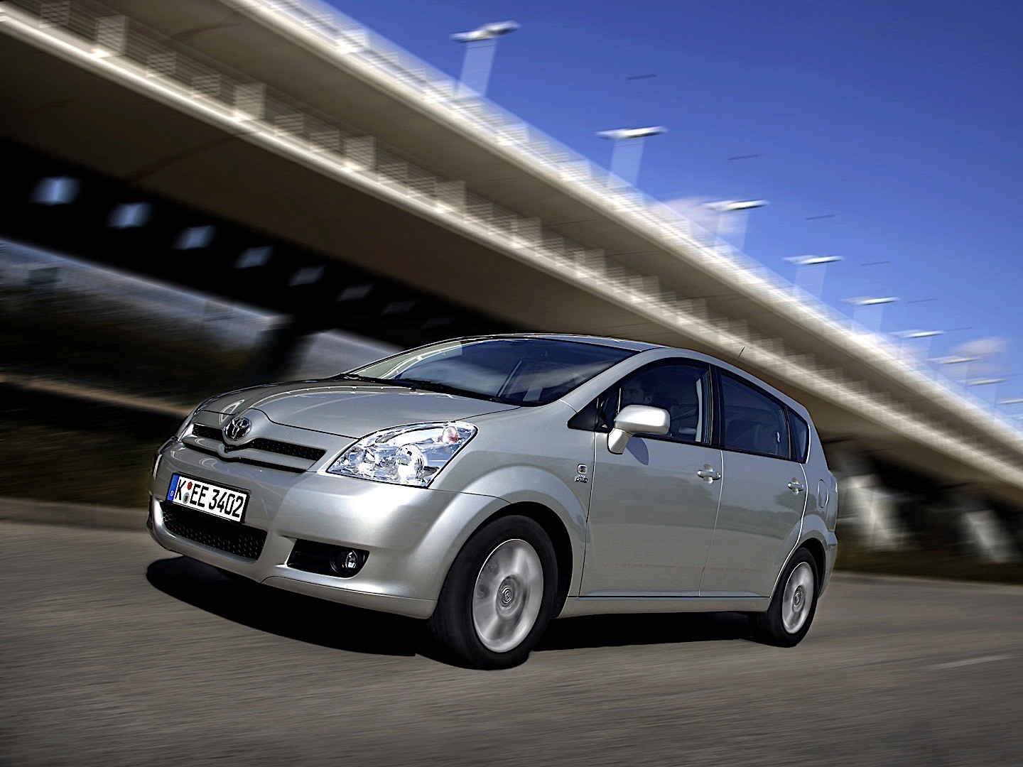 Toyota Corolla Verso photo 11