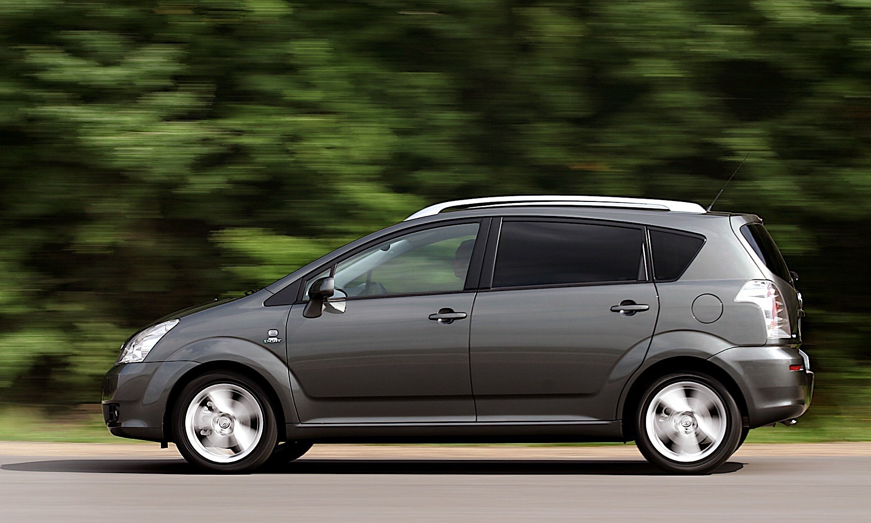 Toyota Corolla Verso photo 17