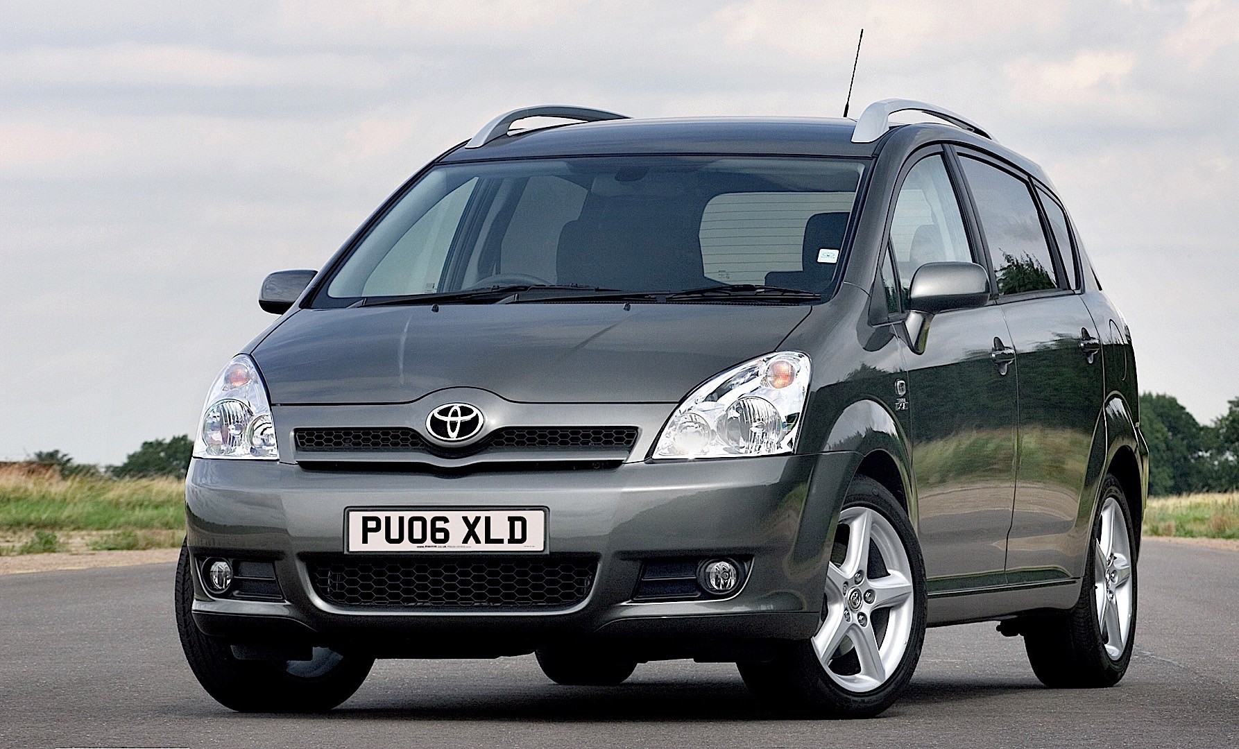 Toyota Corolla Verso photo 29