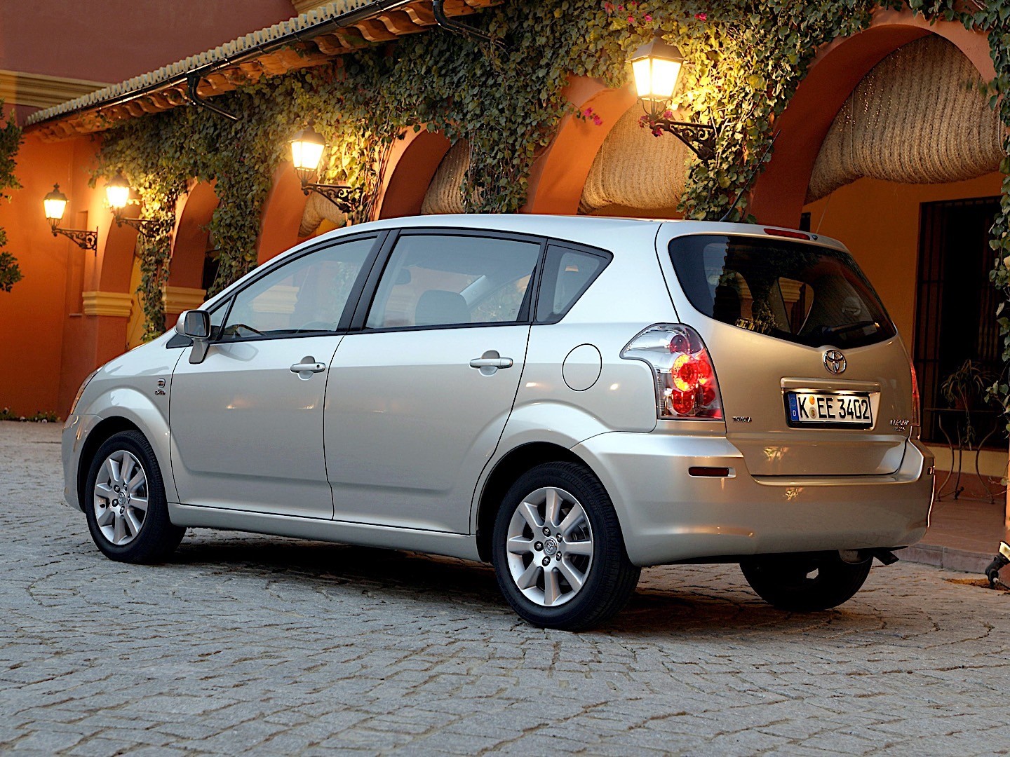 Toyota Corolla Verso photo 33