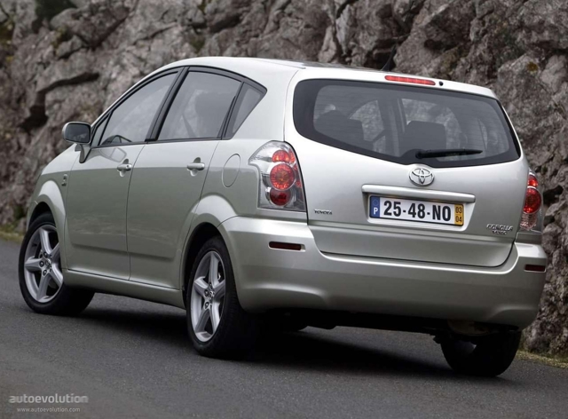 Toyota Corolla Verso foto 7