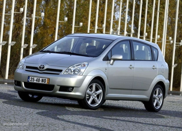 Toyota Corolla Verso foto 4