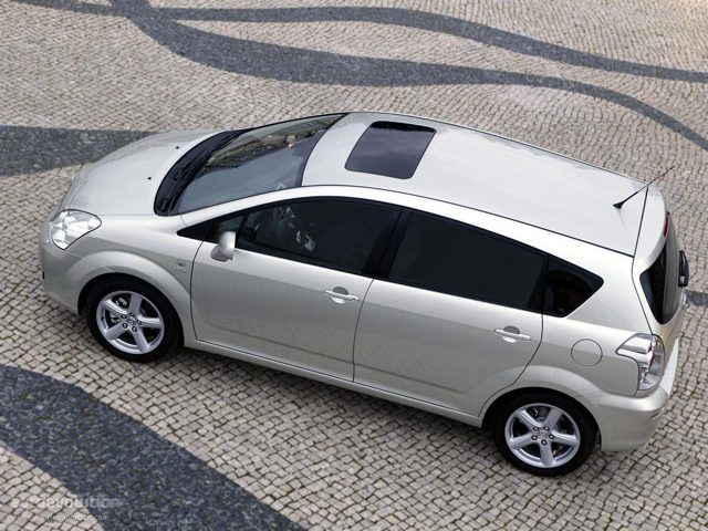 Toyota Corolla Verso foto 1