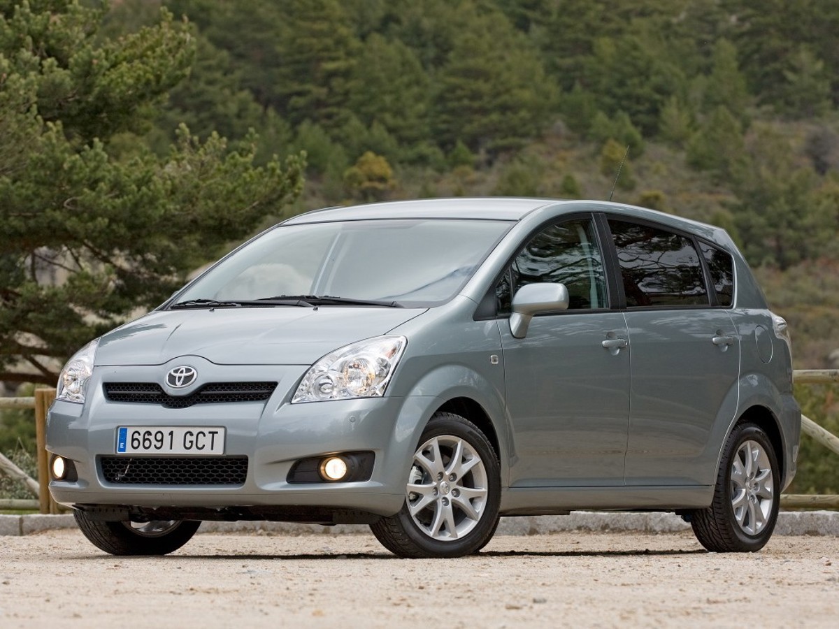 Toyota TOYOTA Corolla Verso 1.8L VVT-i 5AT FWD (130 HP)