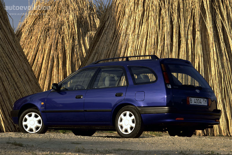 Toyota Corolla Wagon photo 3
