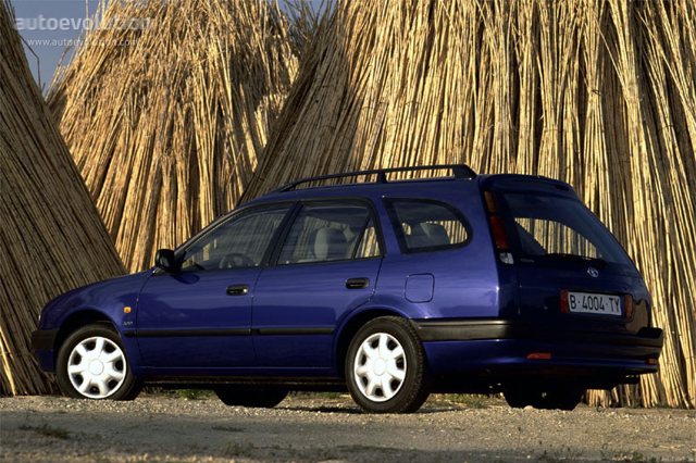 Toyota Corolla Wagon foto 3