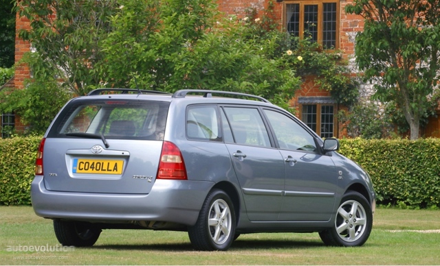 Toyota Corolla Wagon photo 2