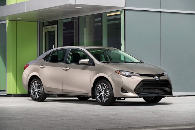 Toyota Corolla photo 2