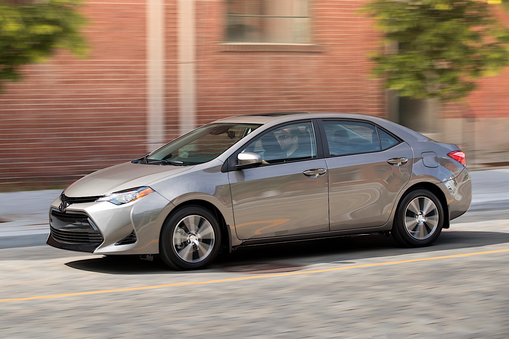 Toyota Corolla photo 18