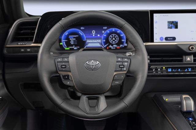 Toyota Crown Suv photo 64