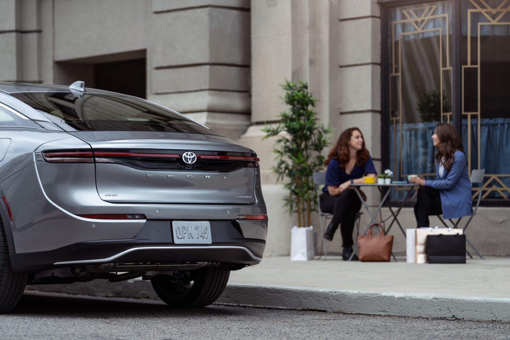 Toyota Crown Suv photo 3