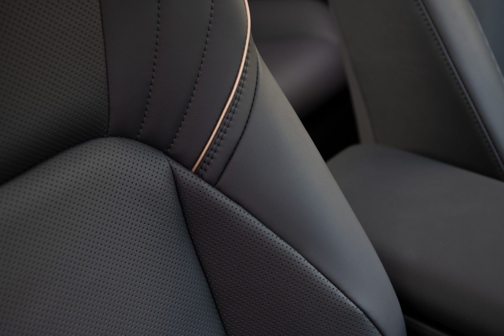 Toyota Crown Suv photo 75