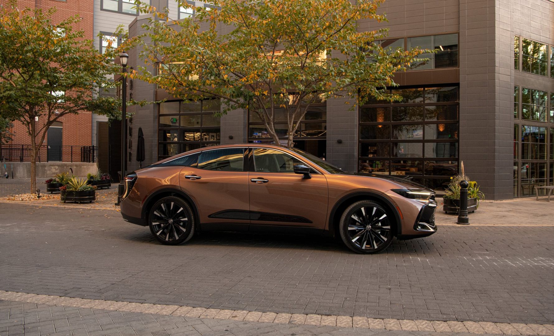 Toyota Crown Suv photo 31