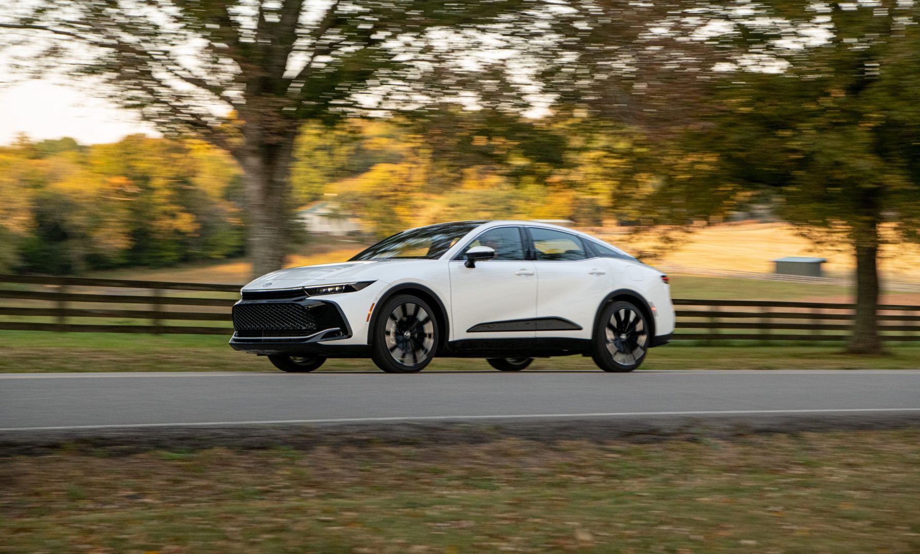 Toyota Crown Suv photo 47