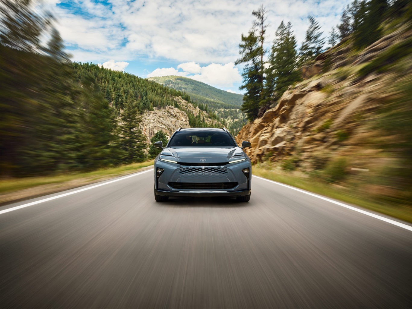 Toyota Crown Suv photo 7