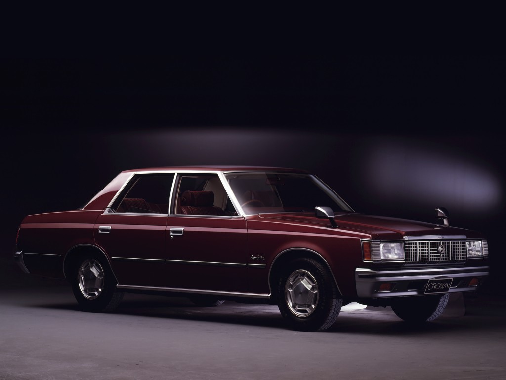 Toyota Crown photo 7