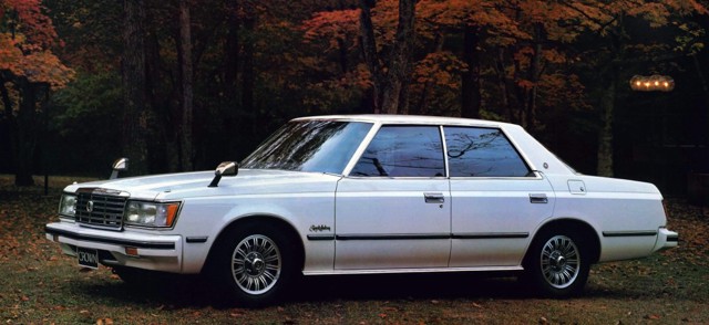 Toyota Crown photo 12