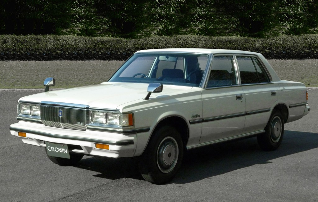 Toyota Crown photo 15