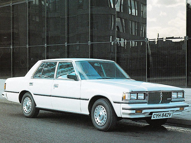 Toyota Crown photo 17