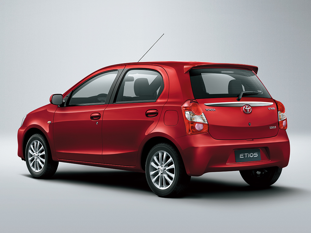 Toyota Etios Liva photo 8