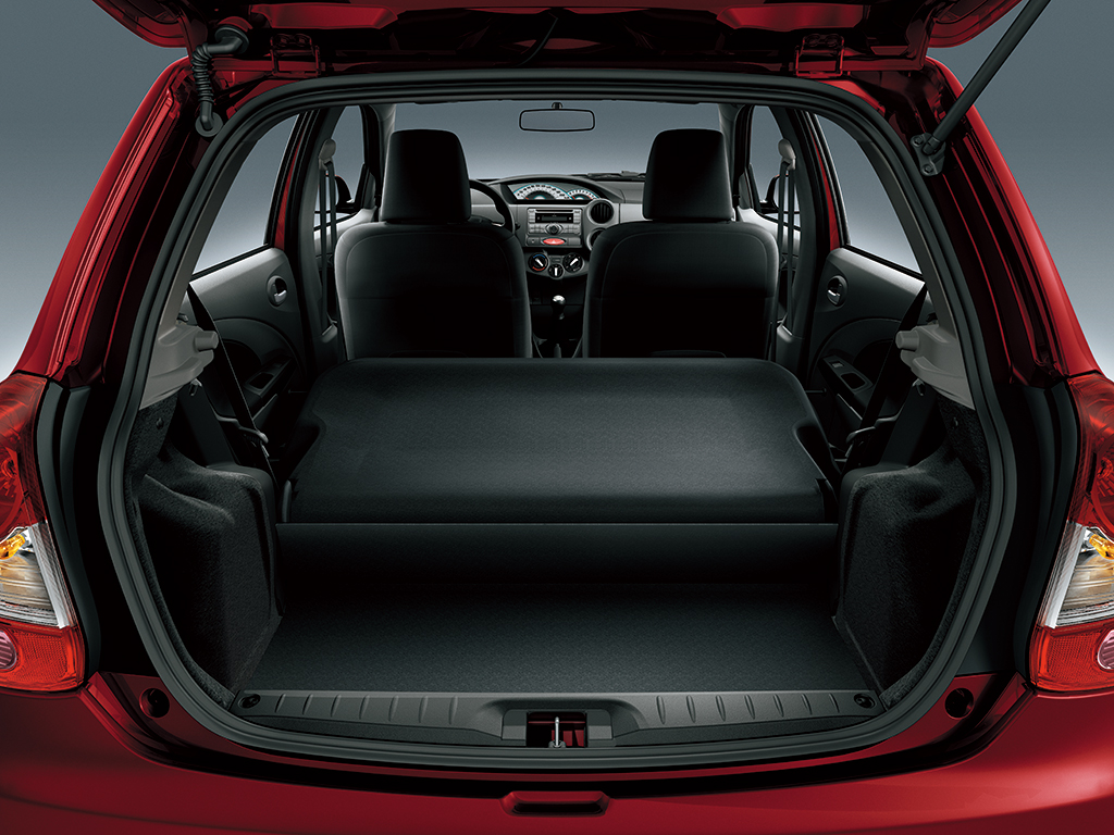 Toyota Etios Liva photo 13