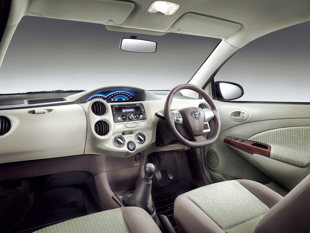 Toyota Etios Liva photo 9