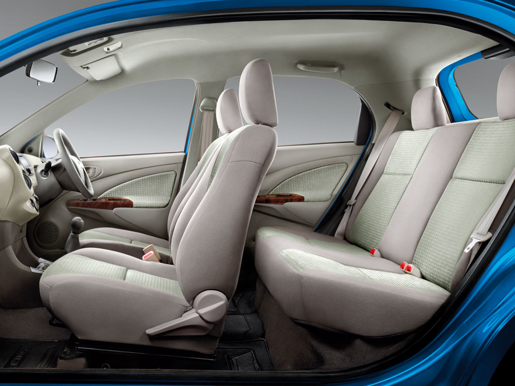 Toyota Etios Liva photo 10