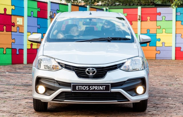 Toyota Etios foto 13