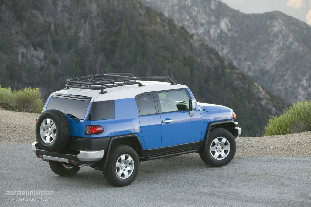 Toyota Fj Cruiser photo 2
