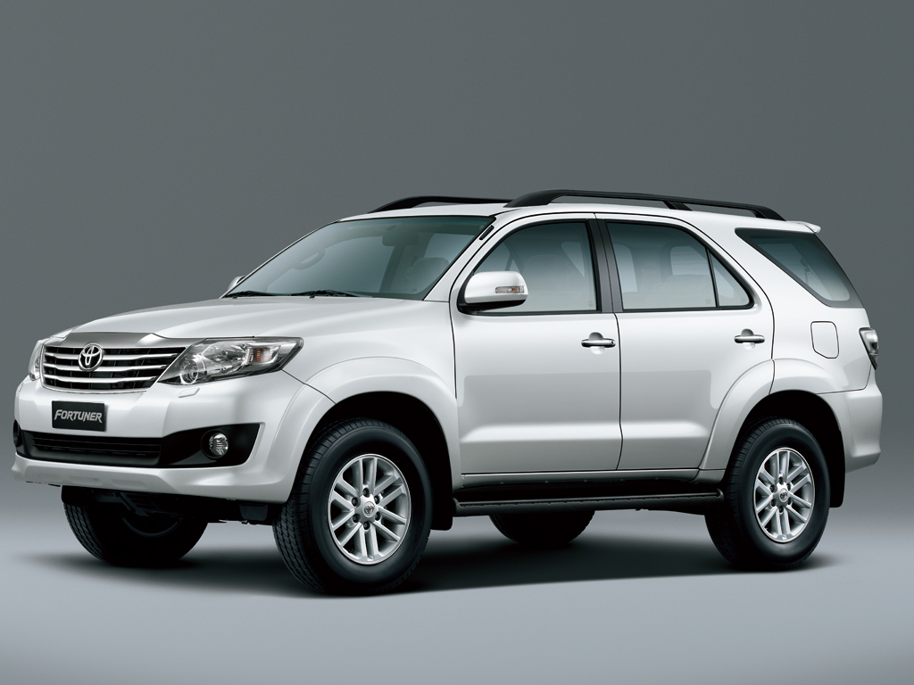 Toyota Fortuner photo 10
