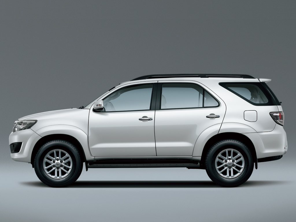 Toyota Fortuner photo 13