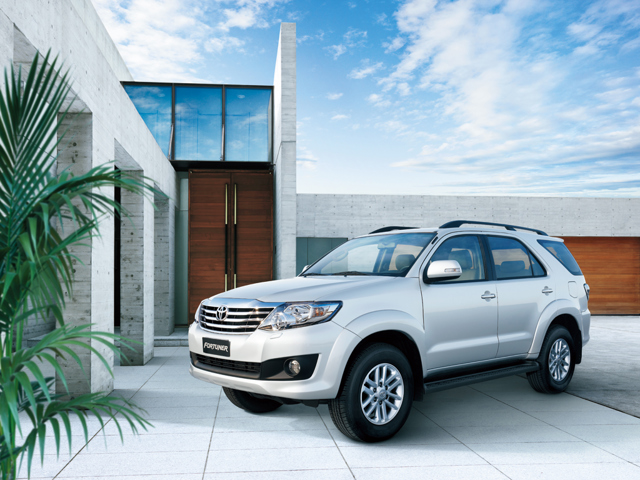 Toyota Fortuner foto 6