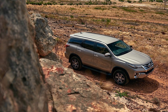 Toyota Fortuner photo 36