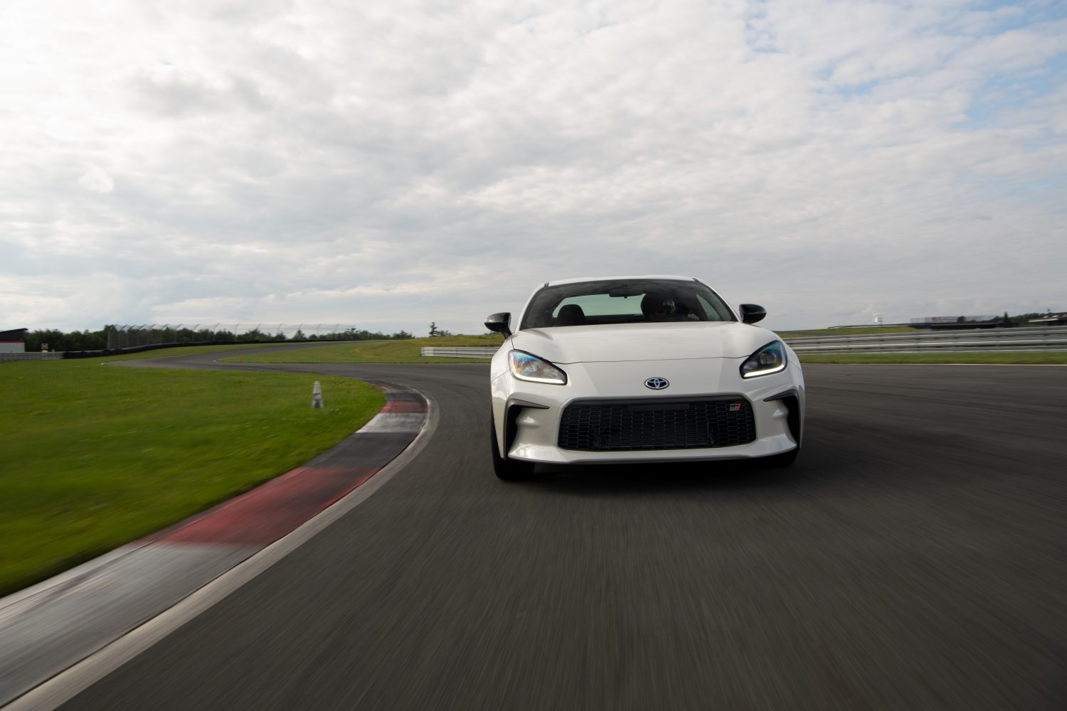 Toyota Gr 86 photo 26