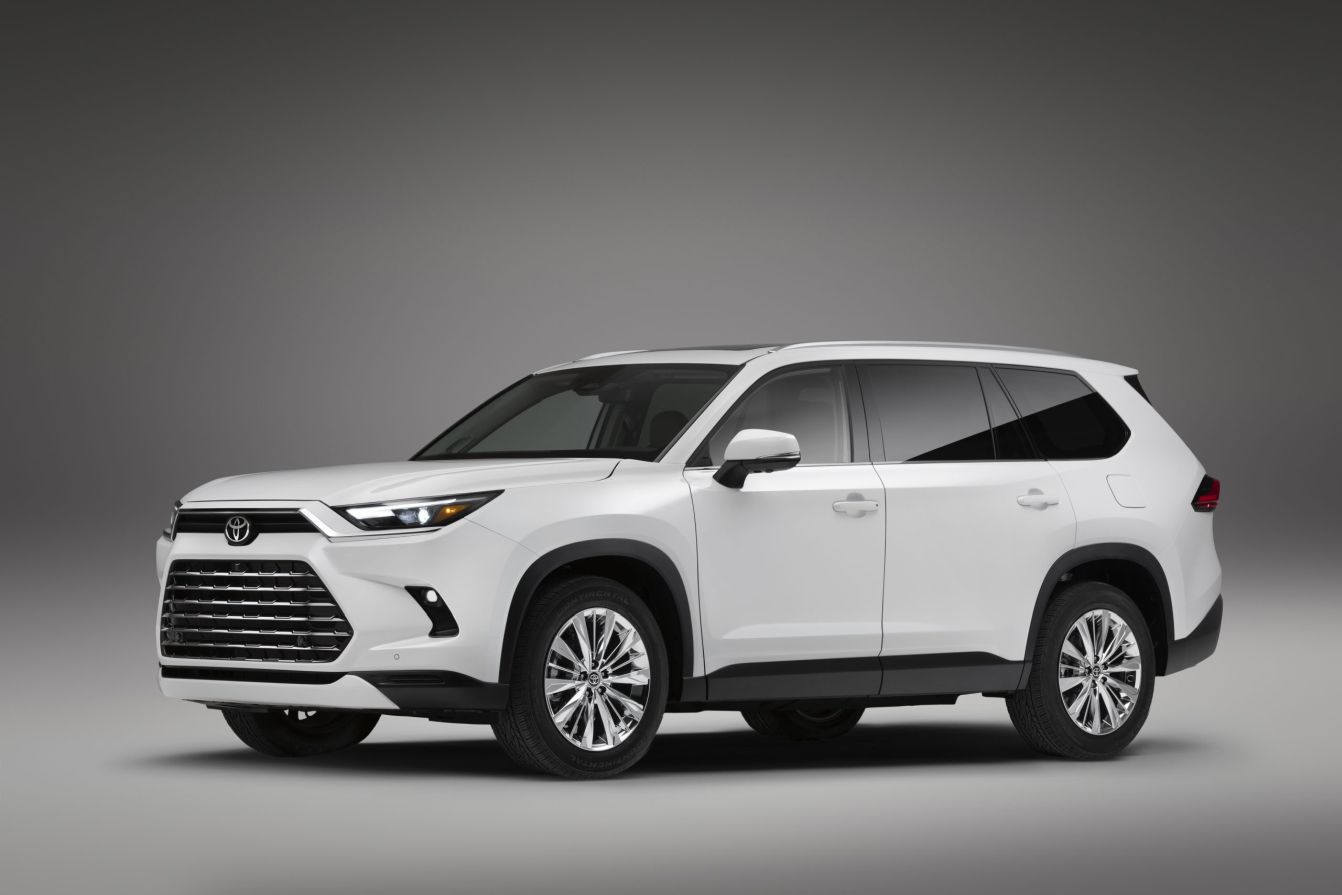 Toyota Grand Highlander photo 15