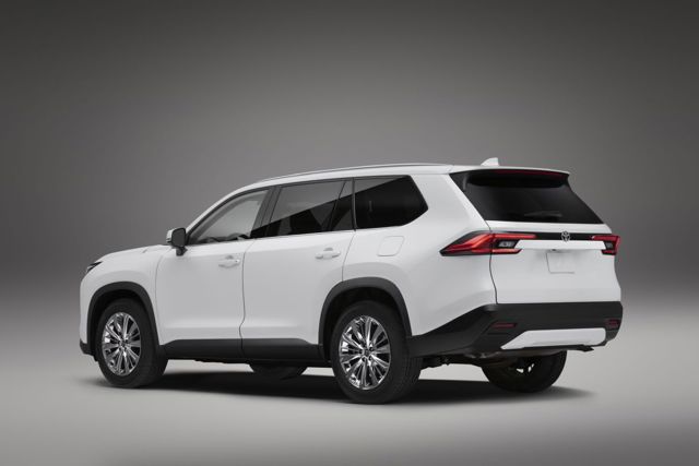 Toyota Grand Highlander foto 16