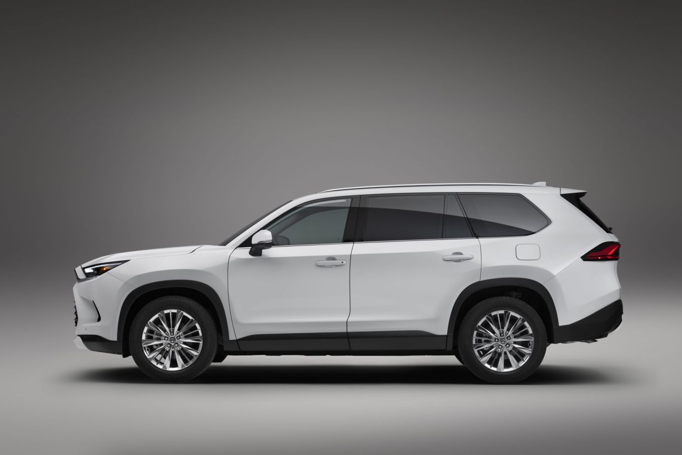 Toyota Grand Highlander photo 17