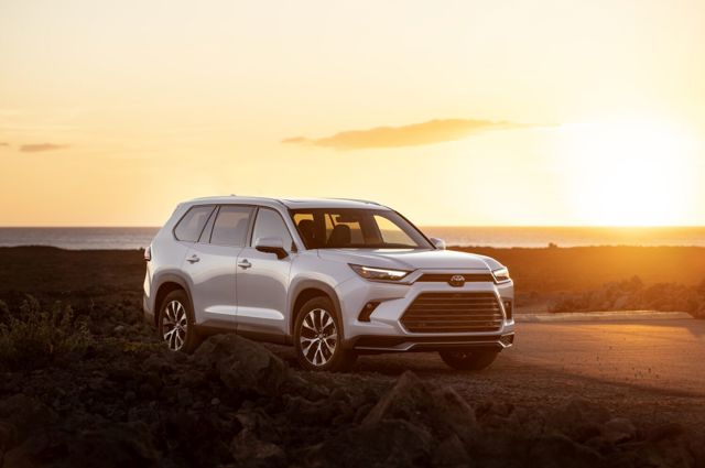 Toyota Grand Highlander foto 18