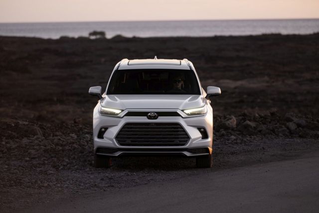 Toyota Grand Highlander foto 21